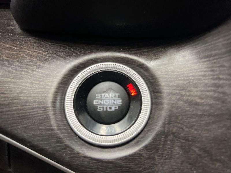 Used 2021 Jeep Grand Cherokee L Limited AWD/4WD image 27