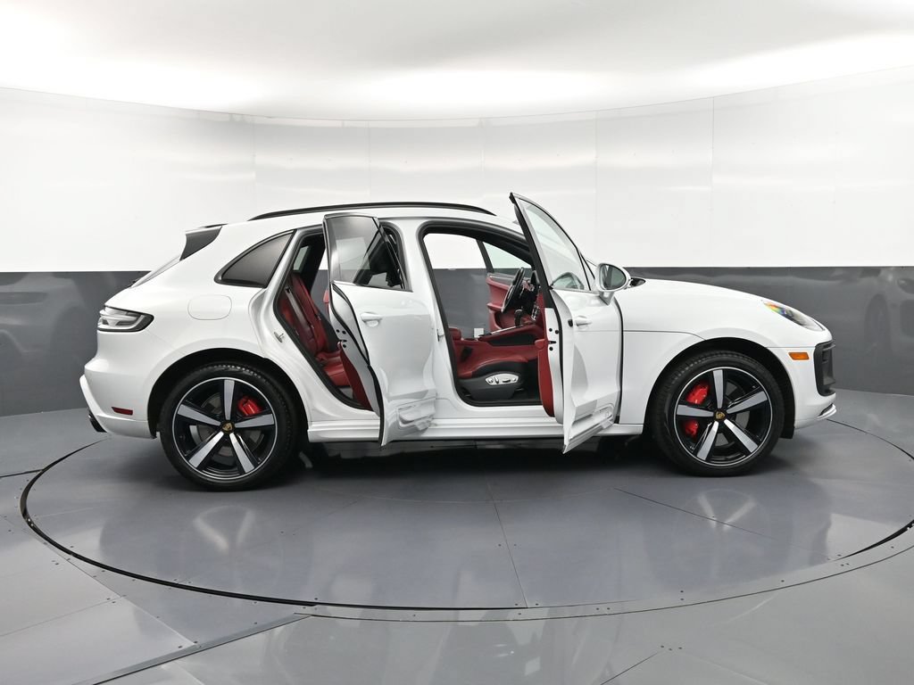 Certified 2022 Porsche Macan GTS AWD/4WD image 36