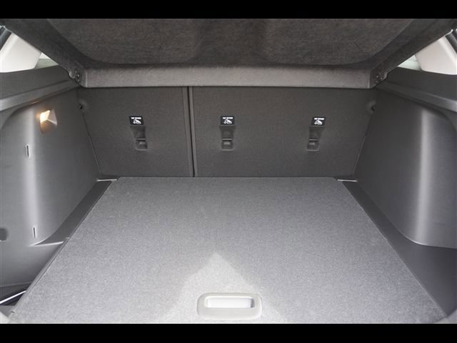 New 2026 Chevrolet Trax LT w/ LT Convenience Package FWD image 18