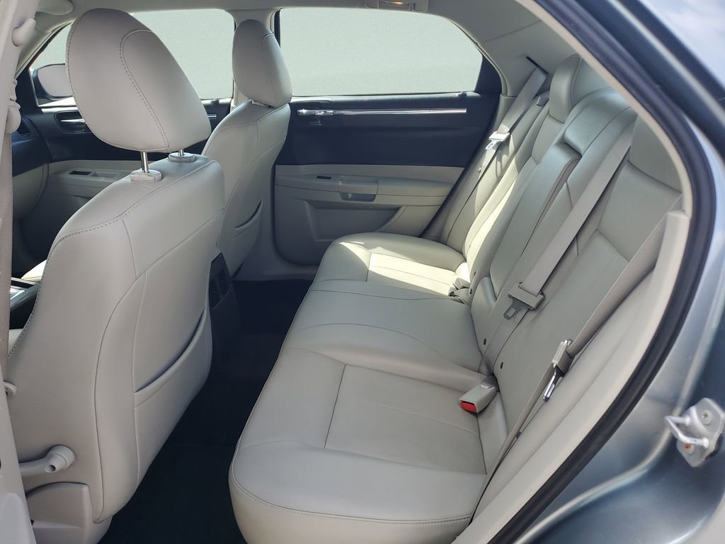 Used 2007 Chrysler 300 Touring L image 13