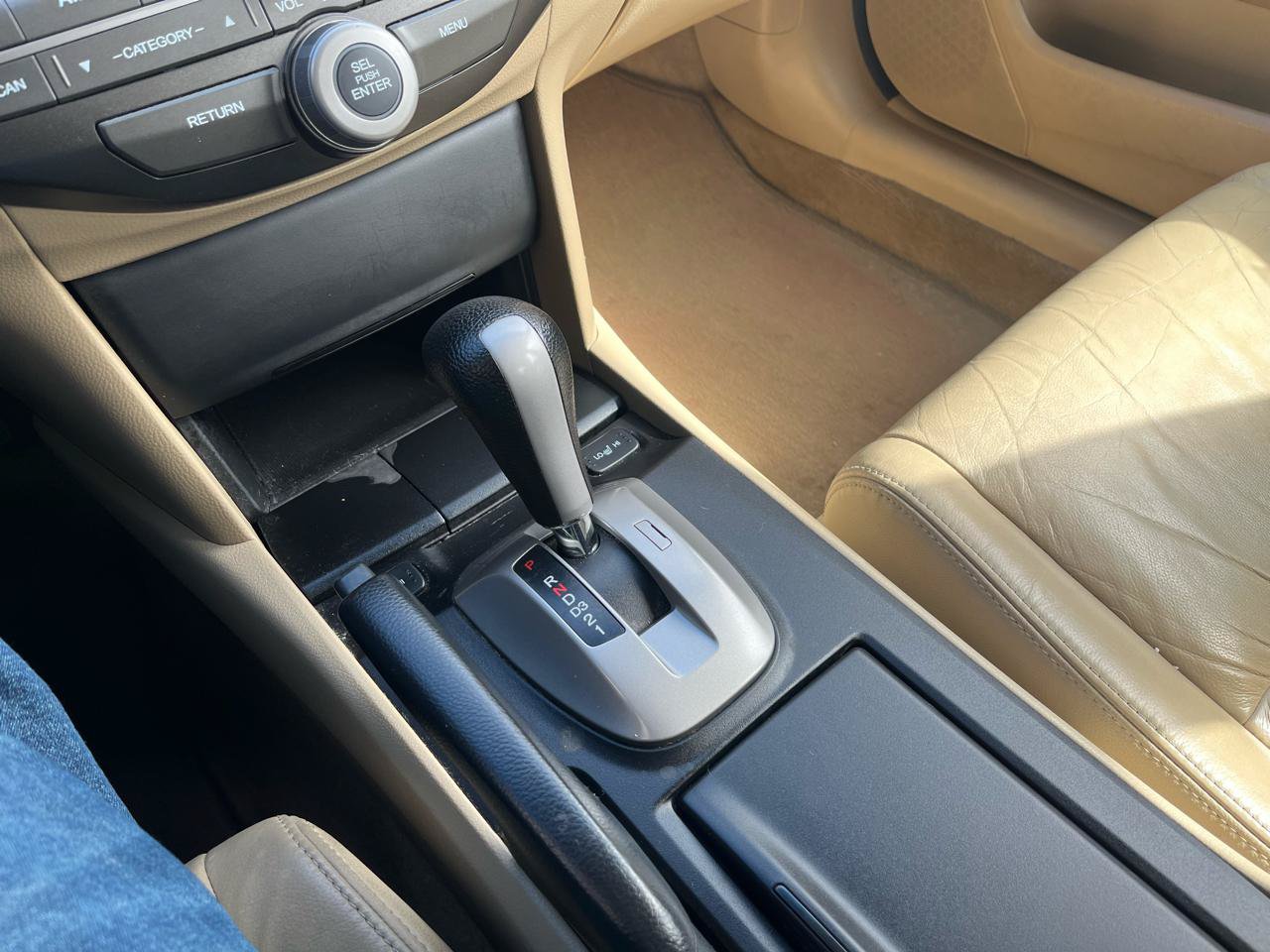 Used 2010 Honda Accord EX-L image 18