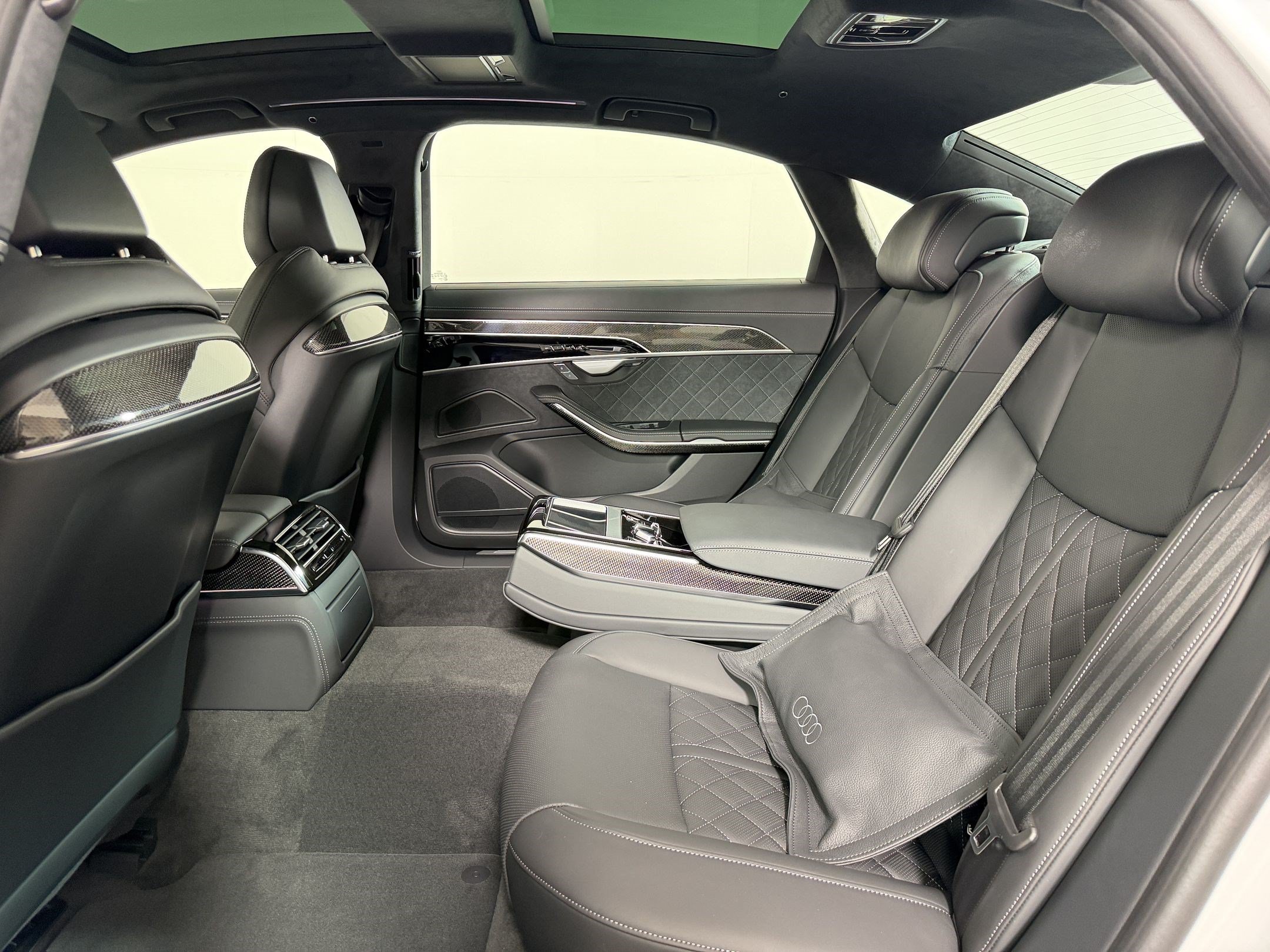 New 2027 Audi S8 AWD/4WD image 21