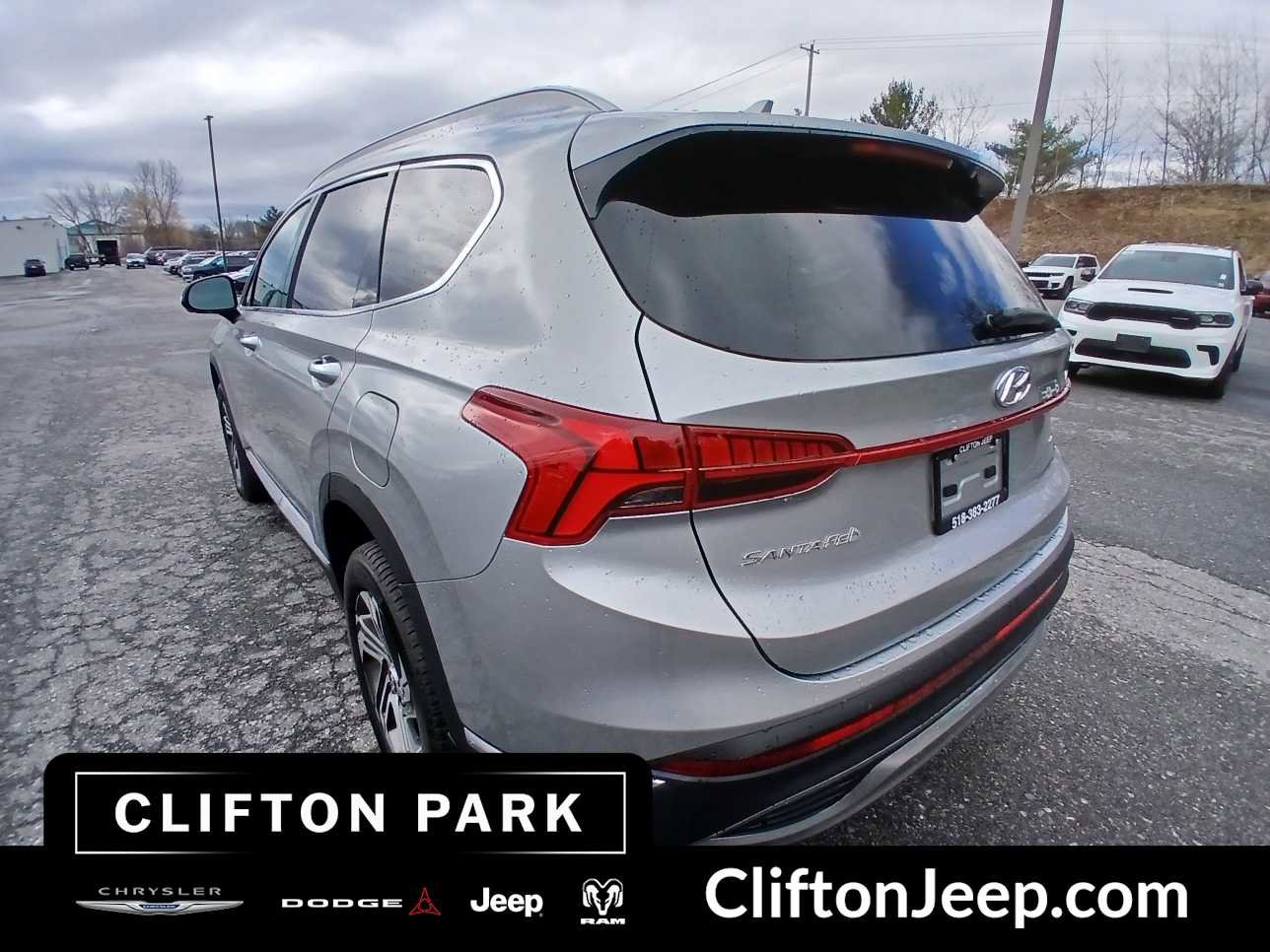 Used 2023 Hyundai Santa Fe SEL w/ Premium Package AWD/4WD image 6