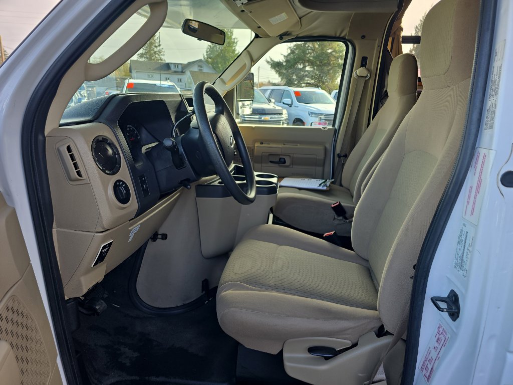 Used 2011 Ford E-350 and Econoline 350 Super Duty w/ Payload Pkg image 12