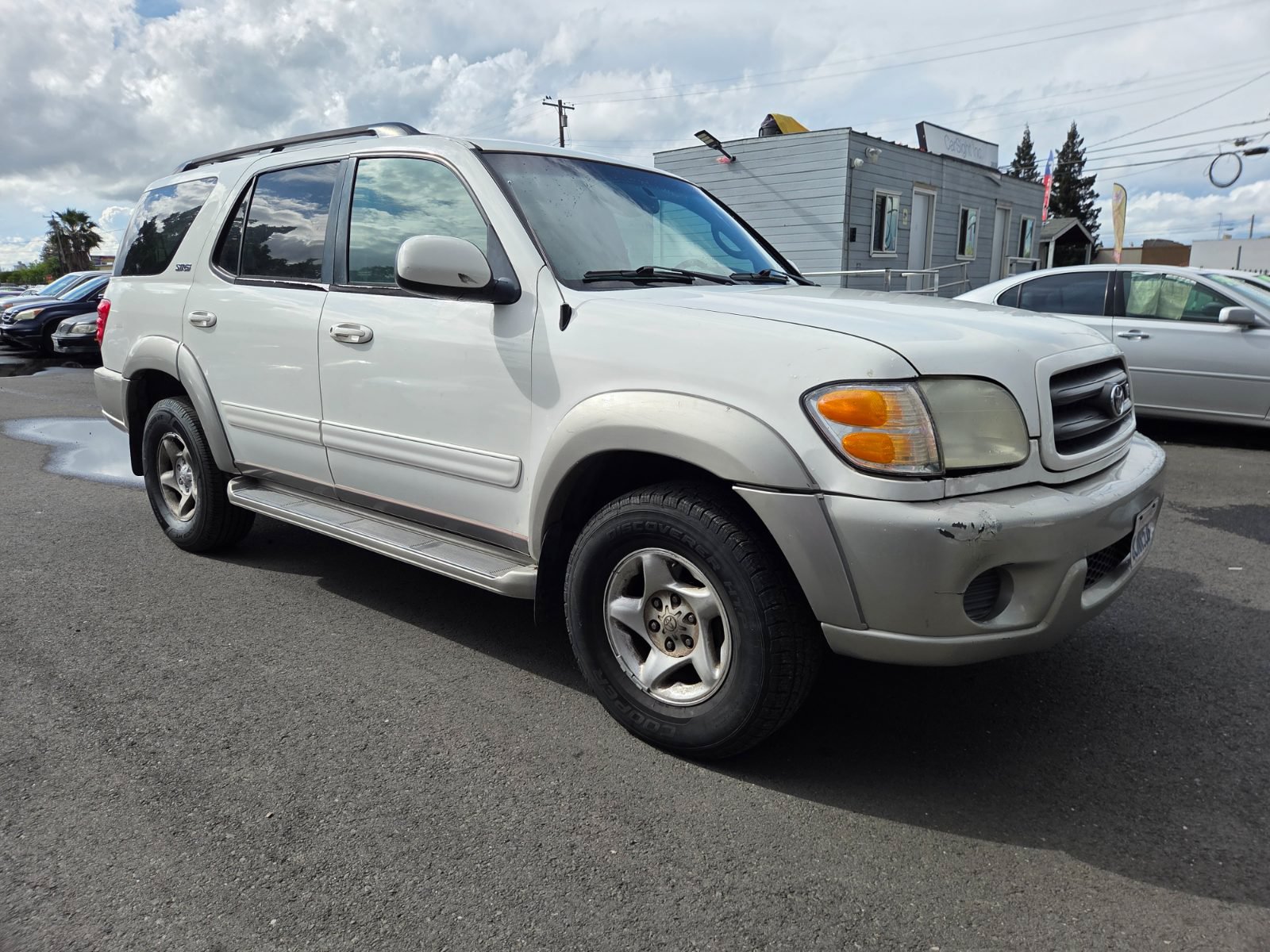 Used 2002 Toyota Sequoia SR5 RWD image 3
