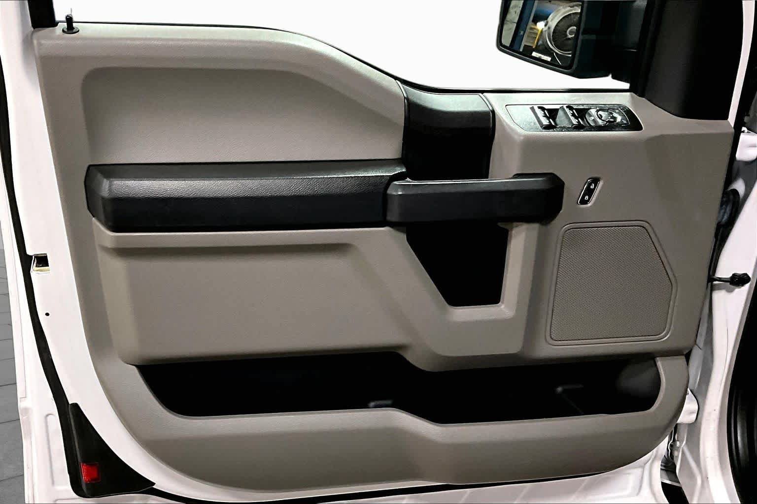 Used 2018 Ford F150 XL w/ Equipment Group 101A Mid AWD/4WD image 20