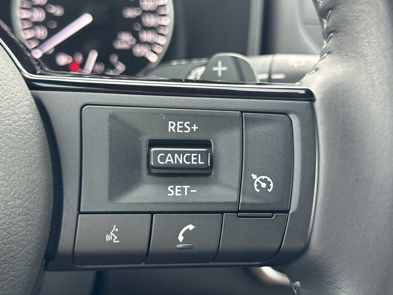 Used 2021 Nissan Rogue S FWD image 24