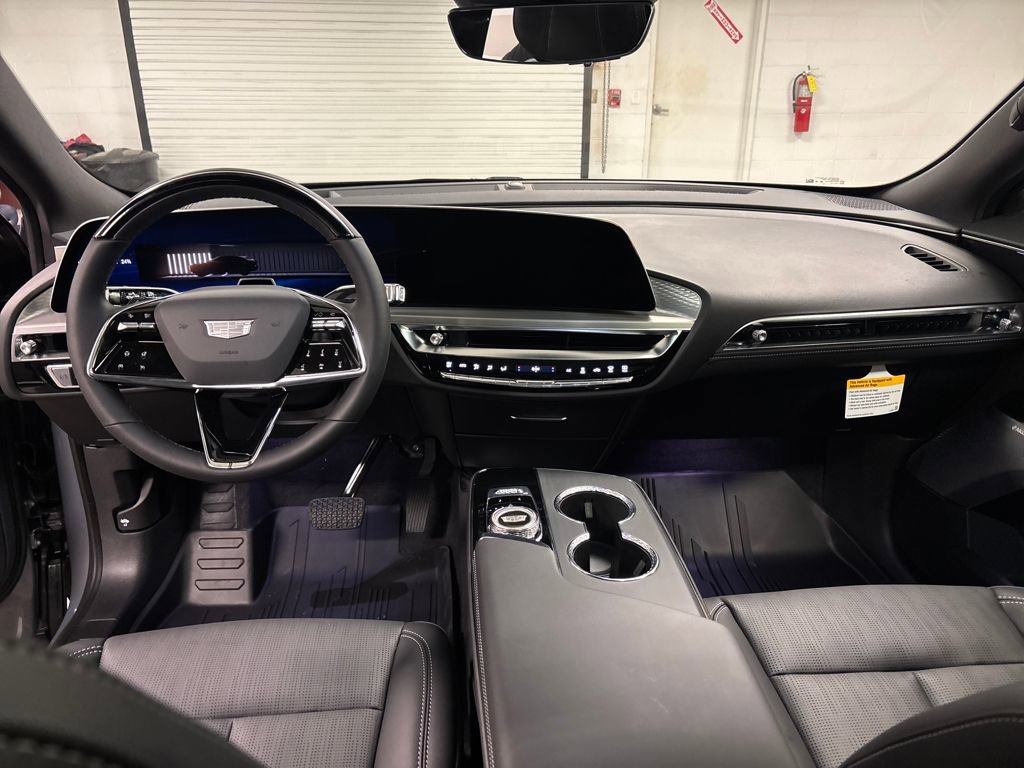 New 2026 Cadillac Lyriq Premium Luxury image 28