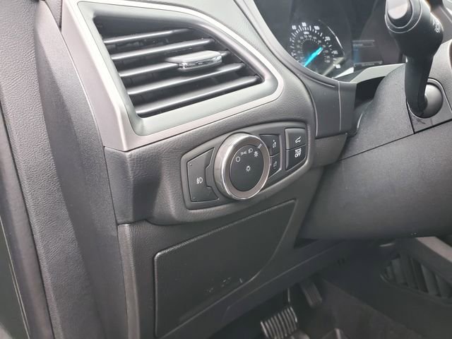 Used 2024 Ford Edge SEL w/ Convenience Package image 12