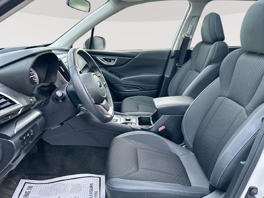 Used 2023 Subaru Forester Premium AWD/4WD image 25