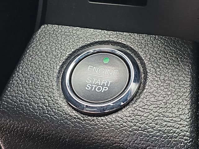 Used 2021 Ford Expedition Limited image 32