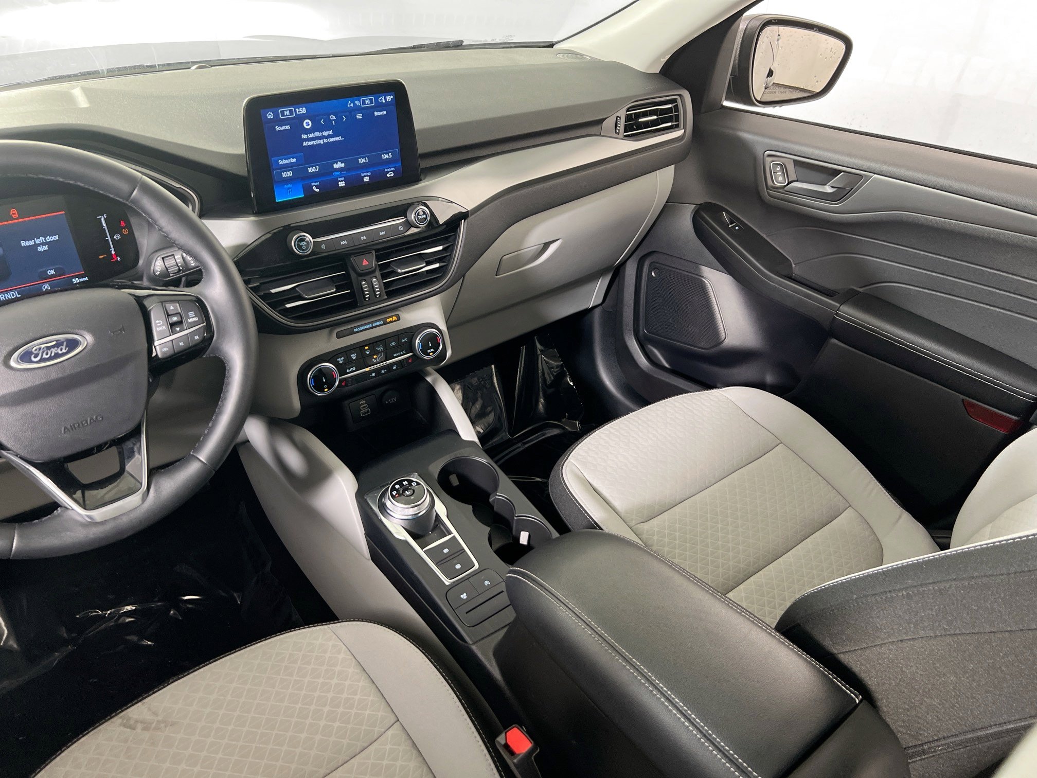 Used 2025 Ford Escape Active w/ Cold Weather Package AWD/4WD image 22