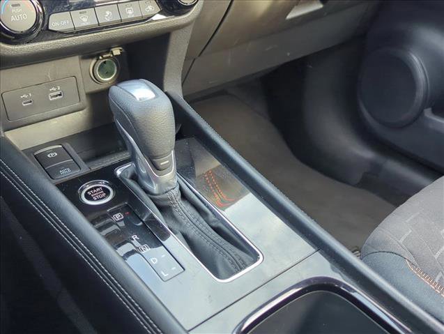 Used 2024 Nissan Kicks SR image 13