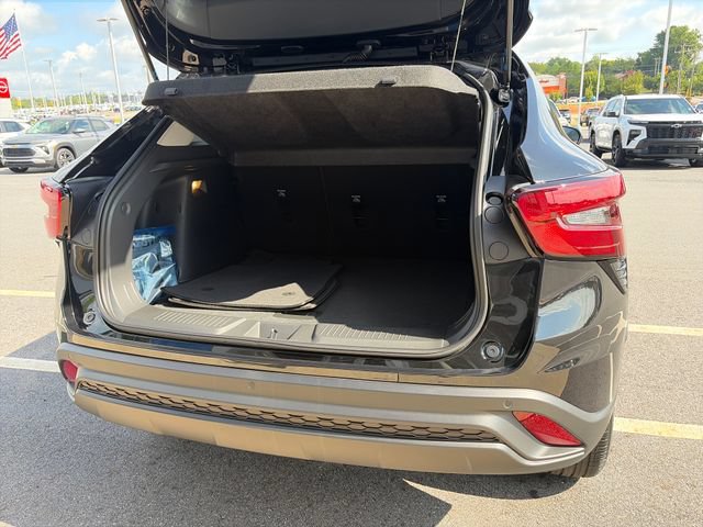 New 2026 Chevrolet Trax LT w/ Driver Confidence Package FWD image 28