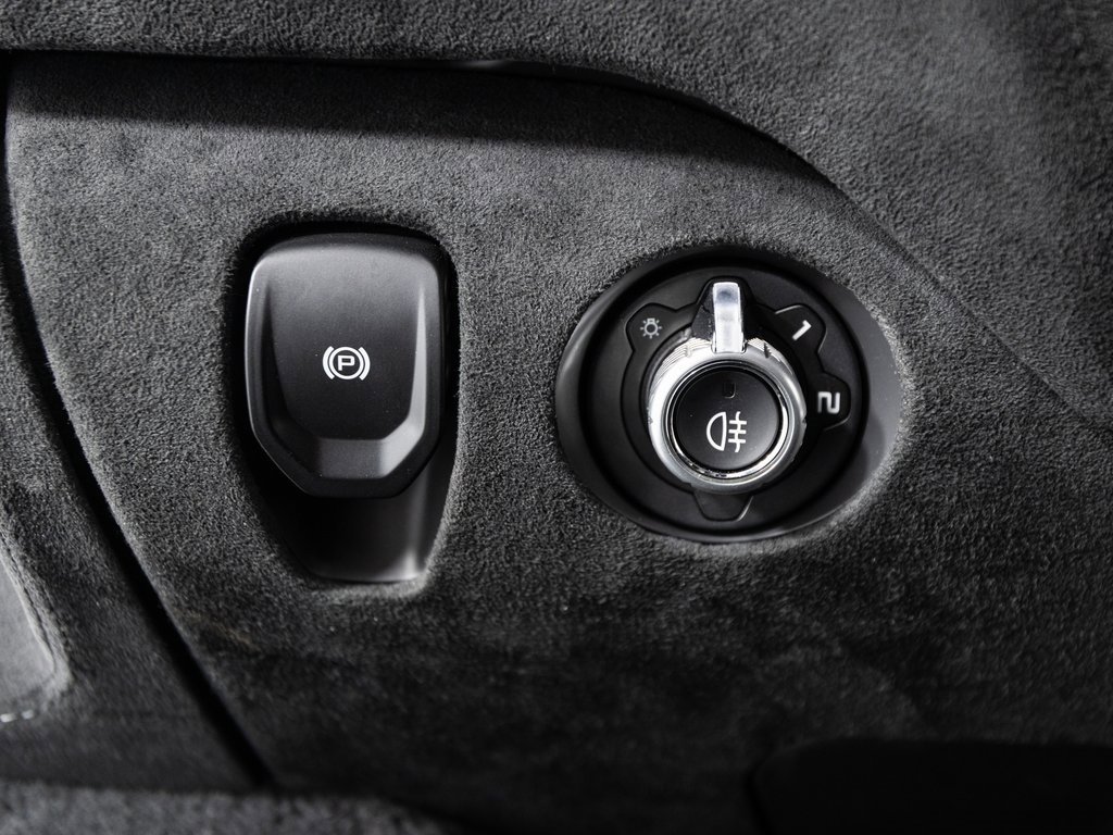 Used 2024 McLaren 750S image 25