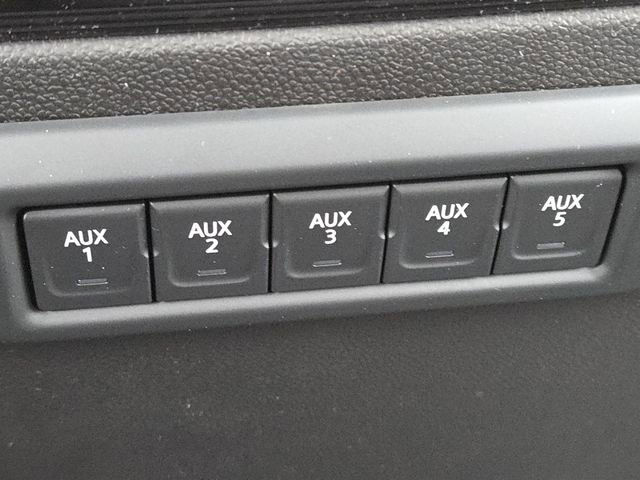 New 2026 Chevrolet Silverado 3500 LT image 9