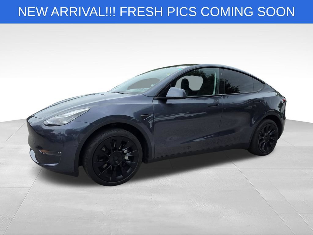 Used 2023 Tesla Model Y Long Range AWD/4WD image 2