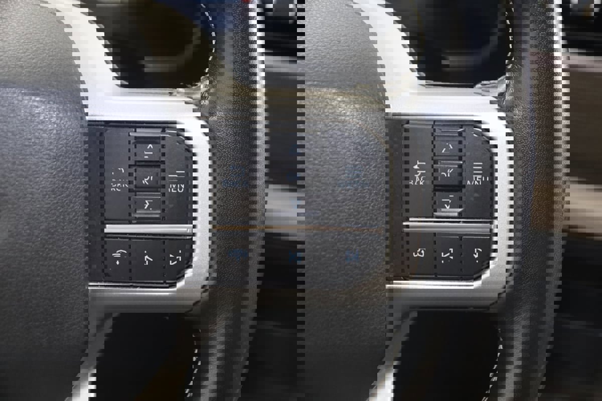 Used 2022 Ford Expedition Limited image 37