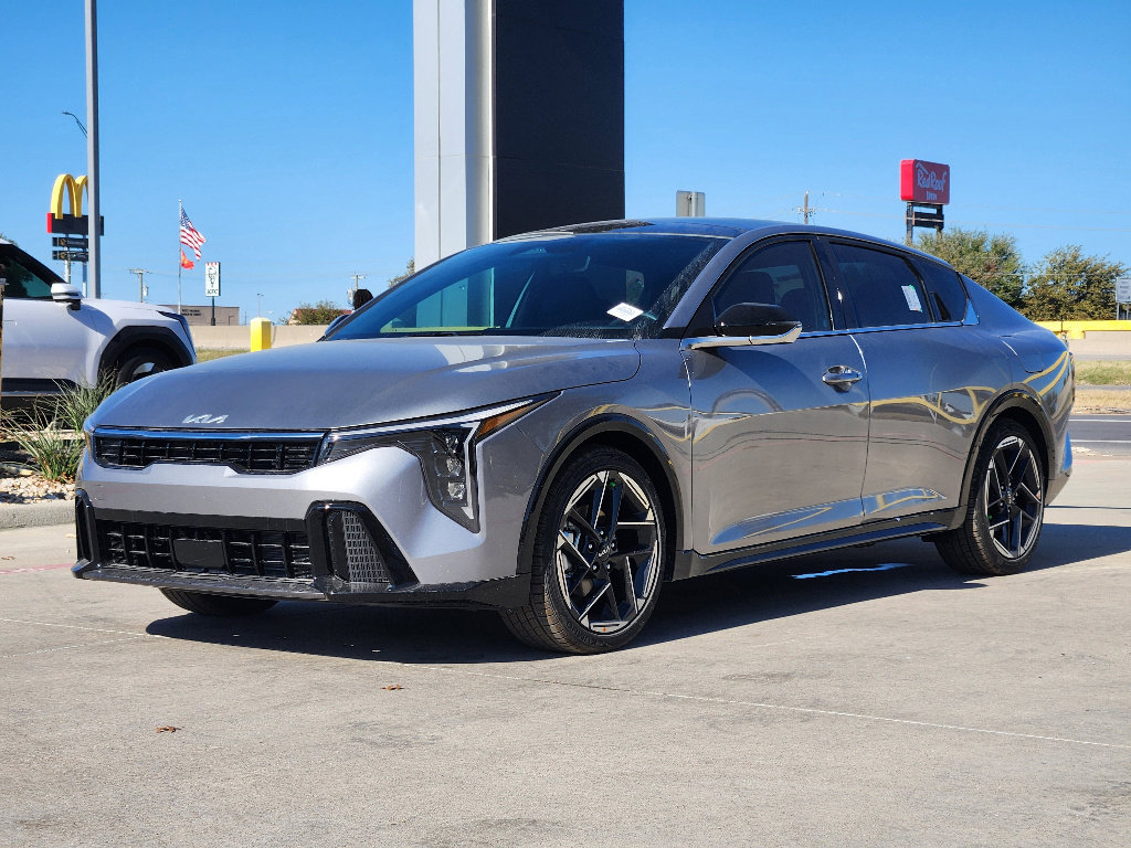 New 2025 Kia K4 GT-Line w/ GT-Line Sunroof Package image 2