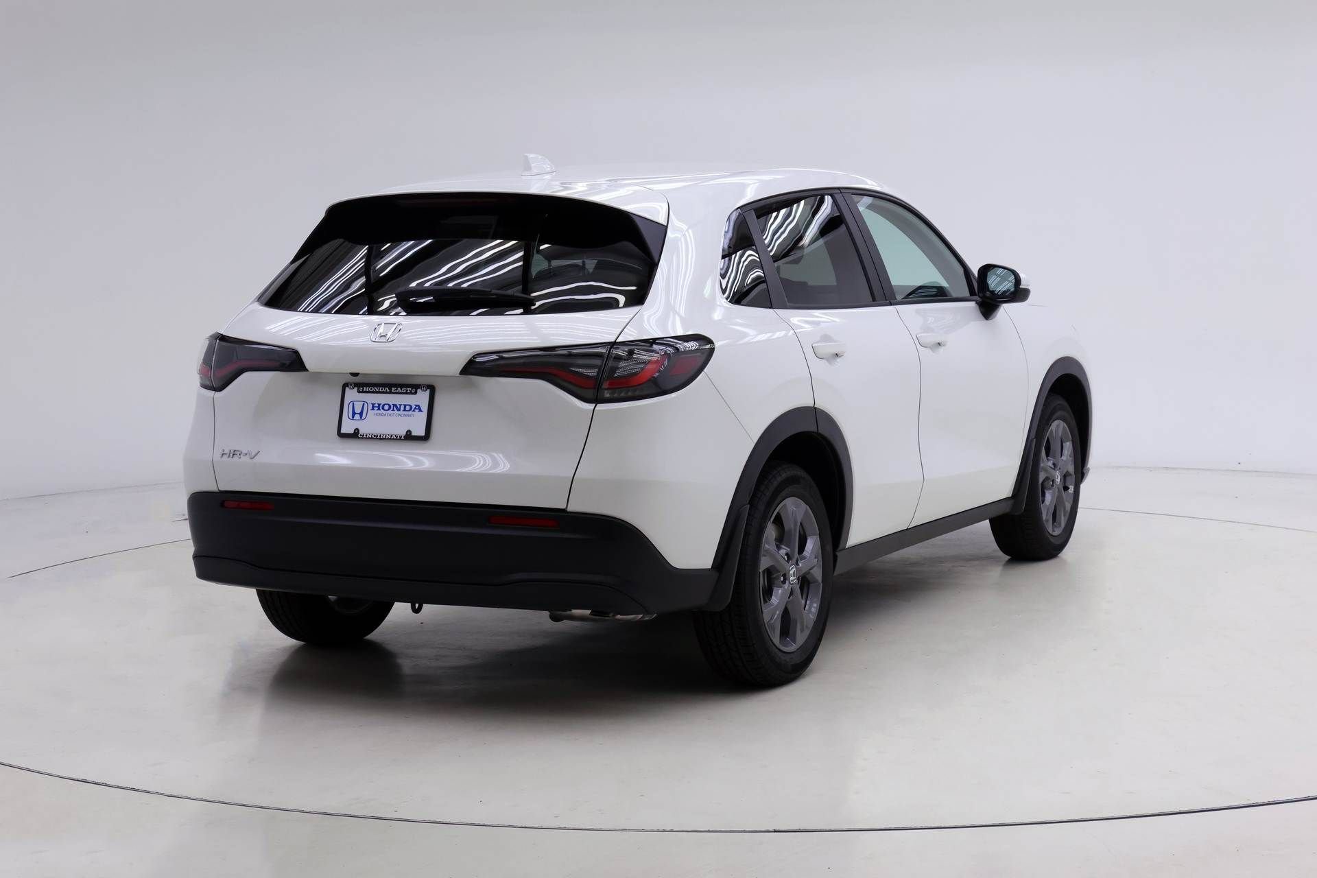 New 2027 Honda HR-V LX image 2