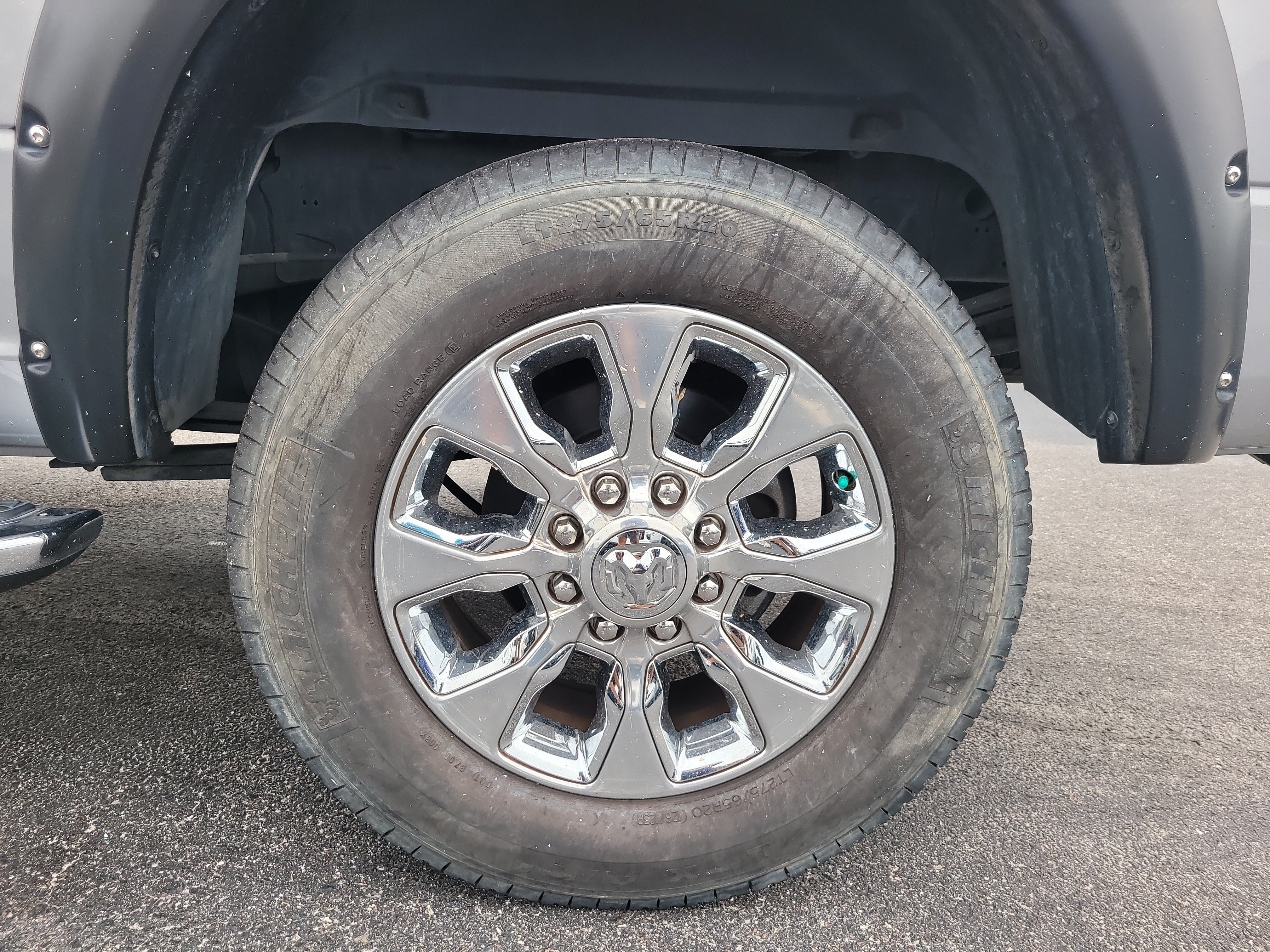 Used 2023 RAM 3500 Limited AWD/4WD image 9