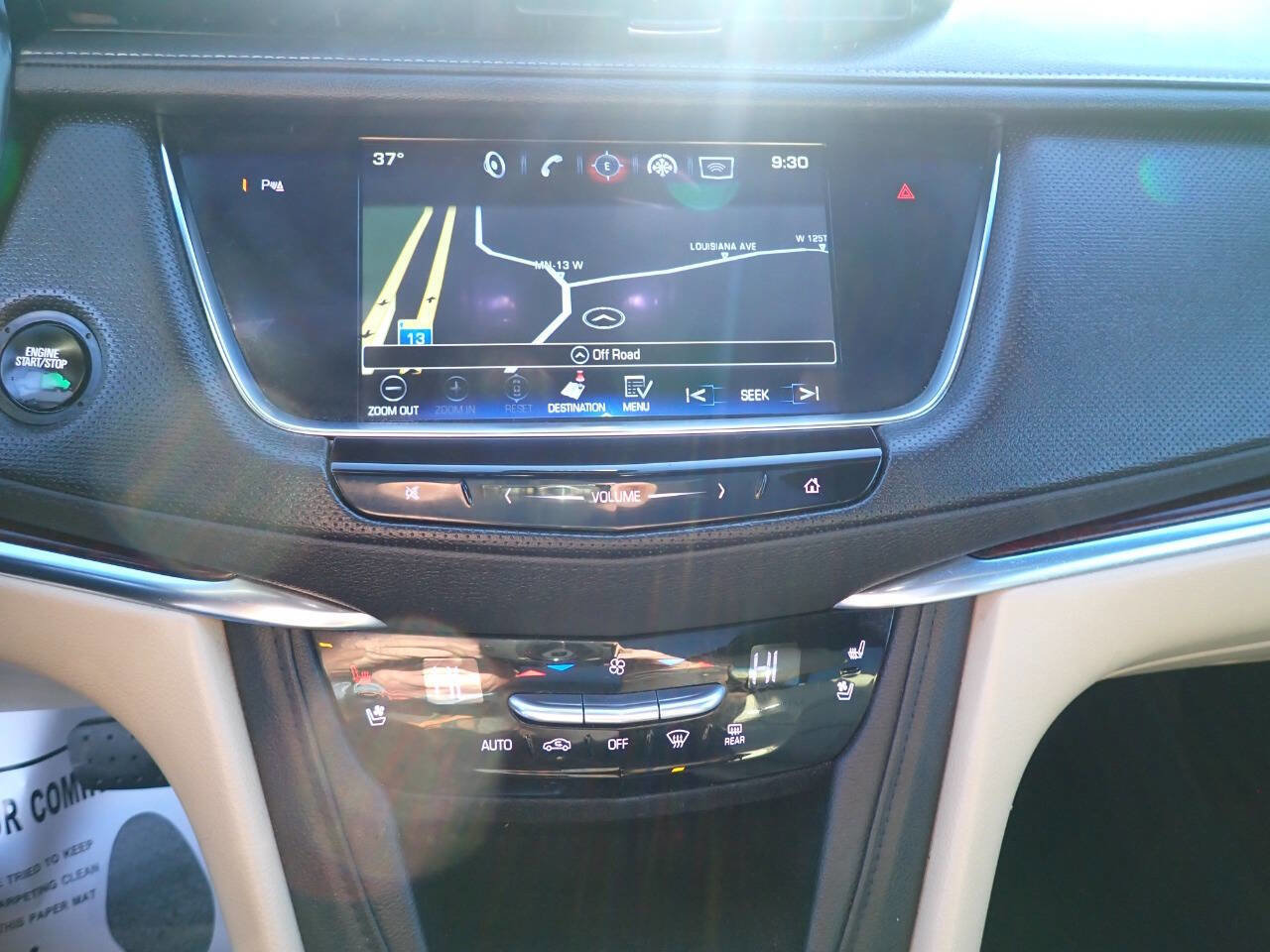 Used 2017 Cadillac XT5 Premium Luxury w/ LPO, Wheel Lock Package image 10