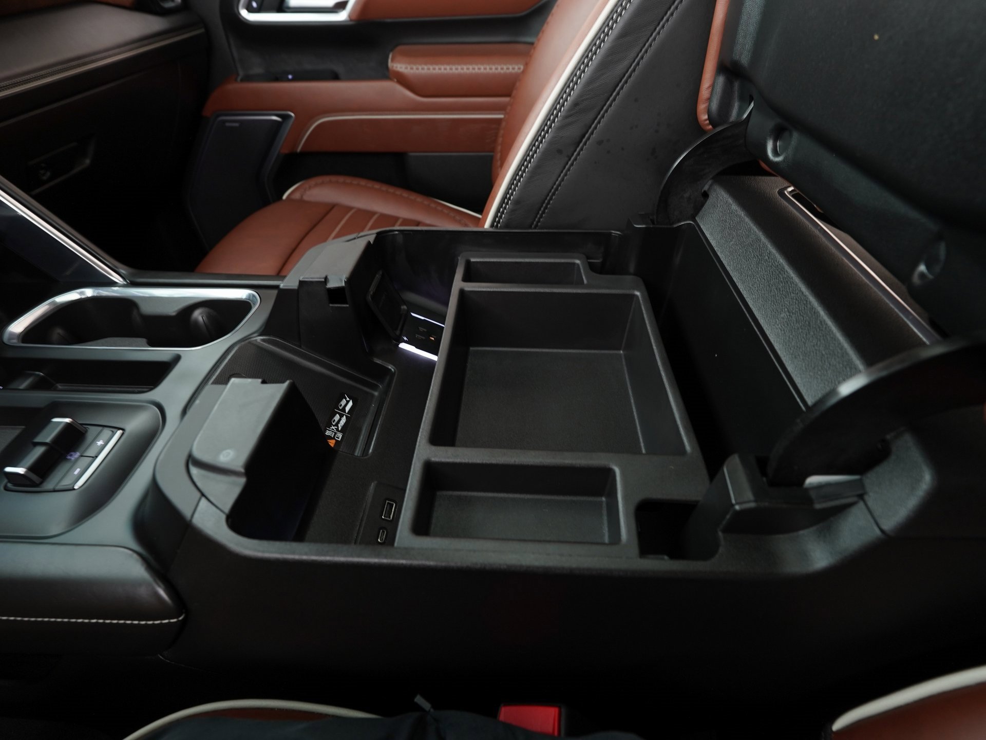 Used 2025 GMC Sierra 3500 Denali Ultimate image 28