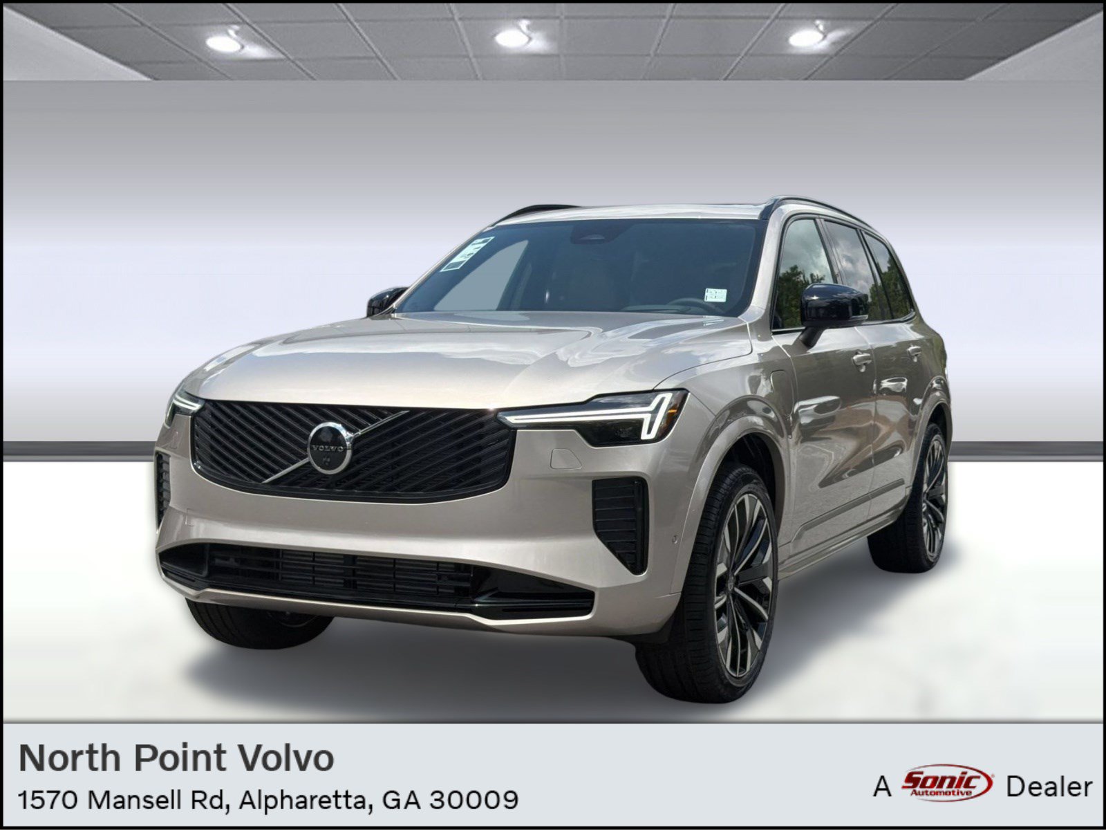 New 2026 Volvo XC90 T8 Ultra w/ Protection Package