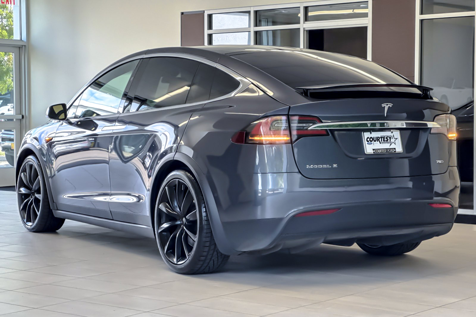 Used 2019 Tesla Model X 75D AWD/4WD image 6