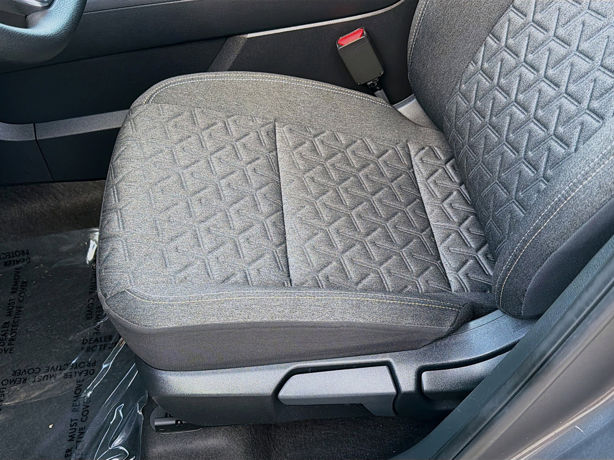 Used 2025 Nissan Kicks SV image 17