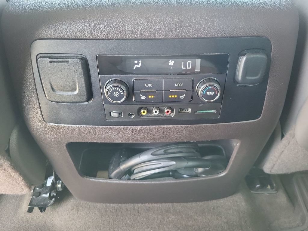 Used 2016 GMC Yukon Denali w/ Open Road Package AWD/4WD image 28