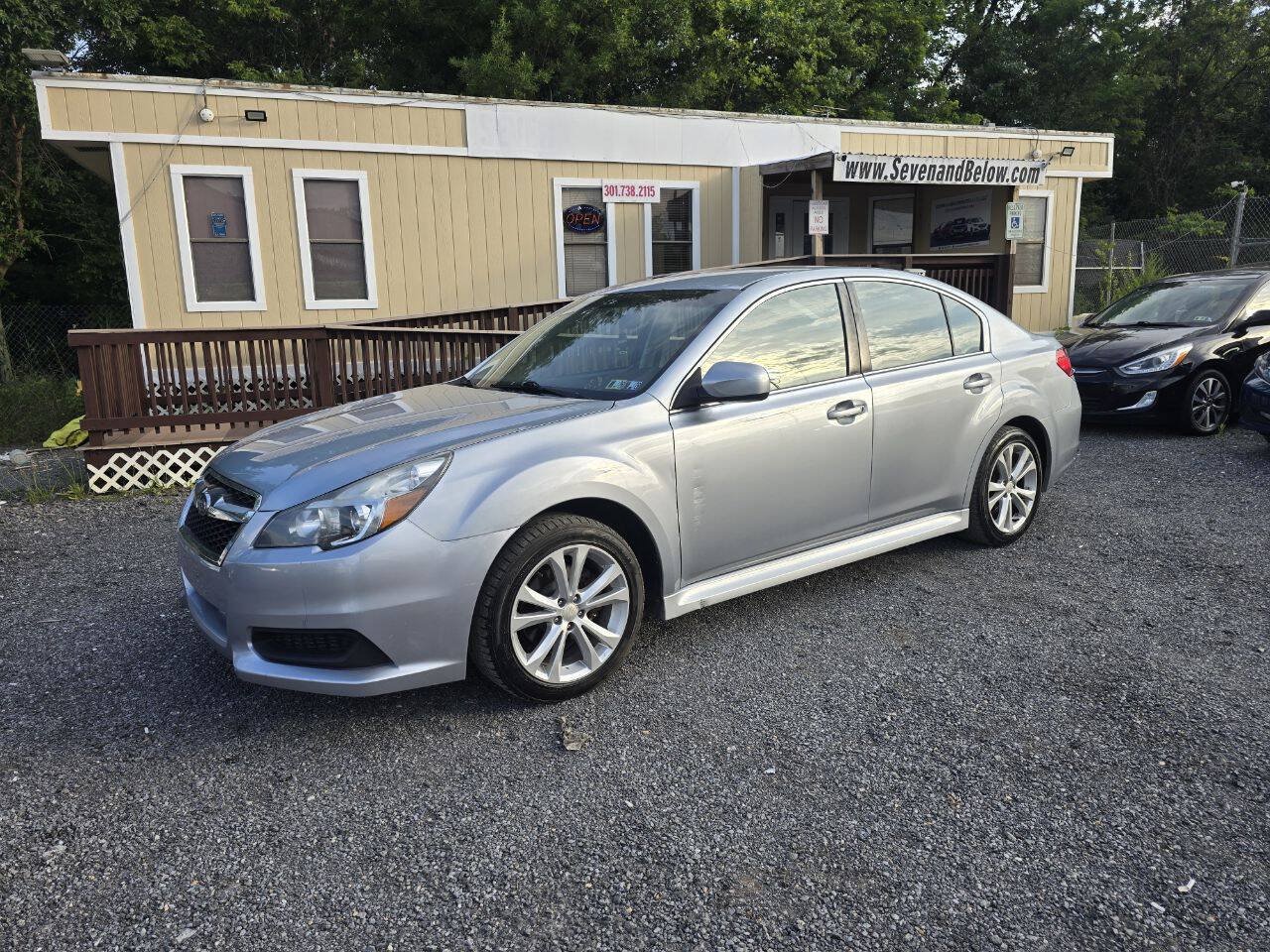 Used 2014 Subaru Legacy 2.5i Premium AWD/4WD image 3