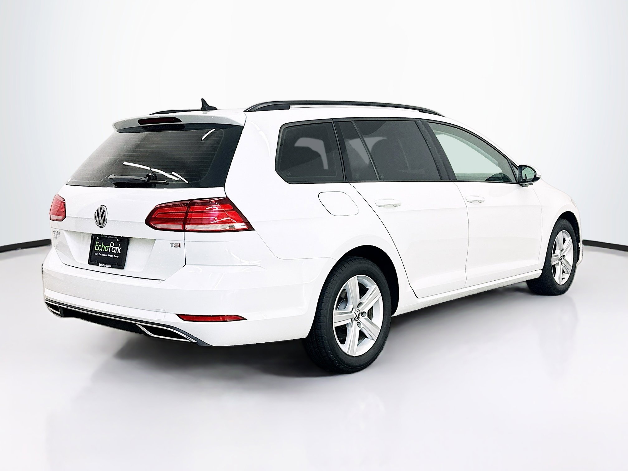 Used 2018 Volkswagen Golf SE FWD image 9