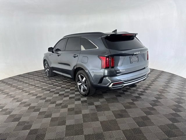 Used 2023 Kia Sorento S w/ Panoramic Sunroof Package FWD image 7