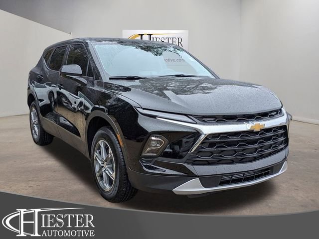 New 2025 Chevrolet Blazer LT image 1