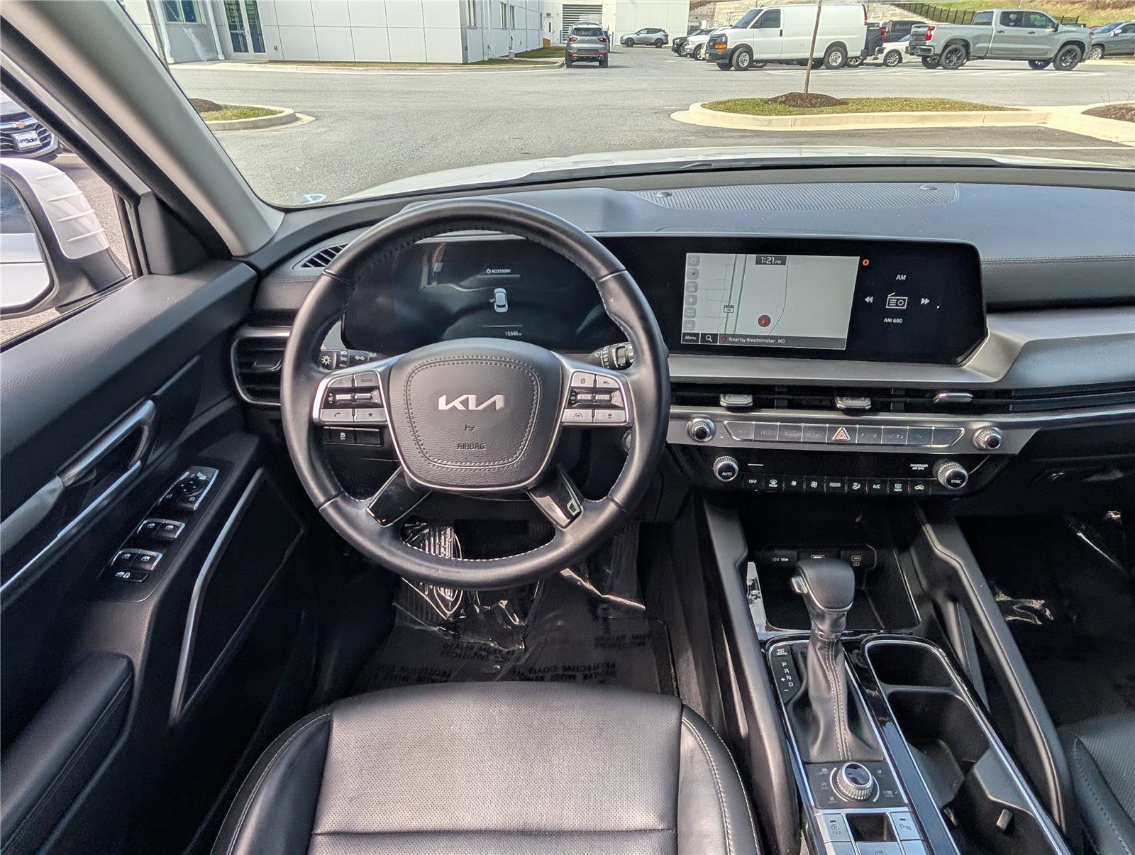 Used 2024 Kia Telluride LX image 16