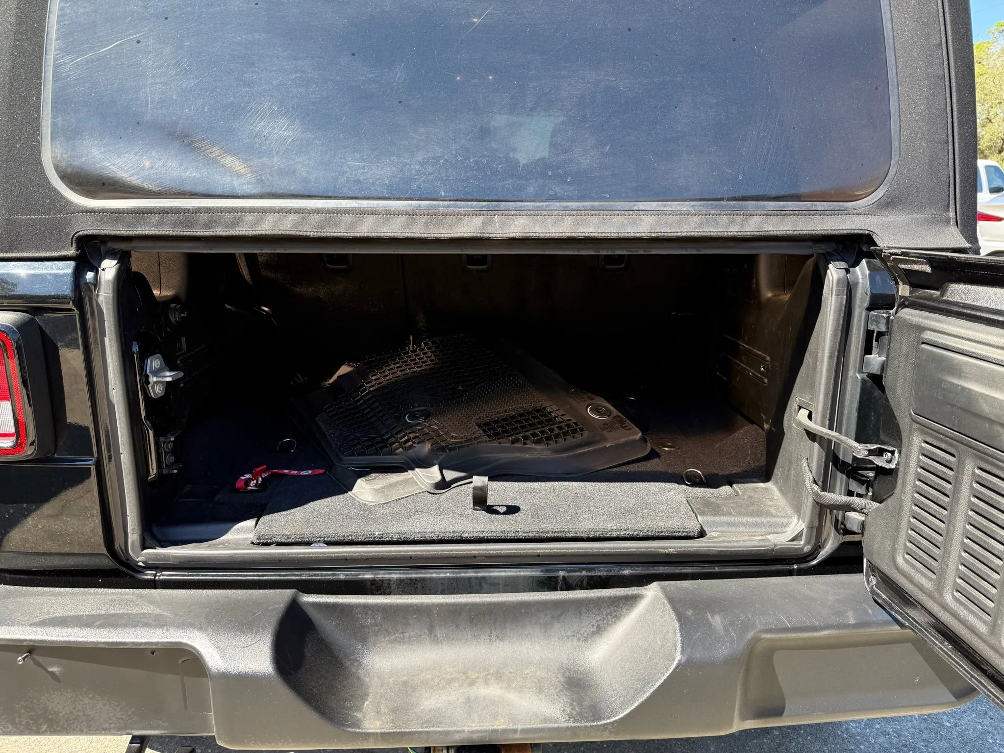 Used 2021 Jeep Wrangler Unlimited Sport image 16