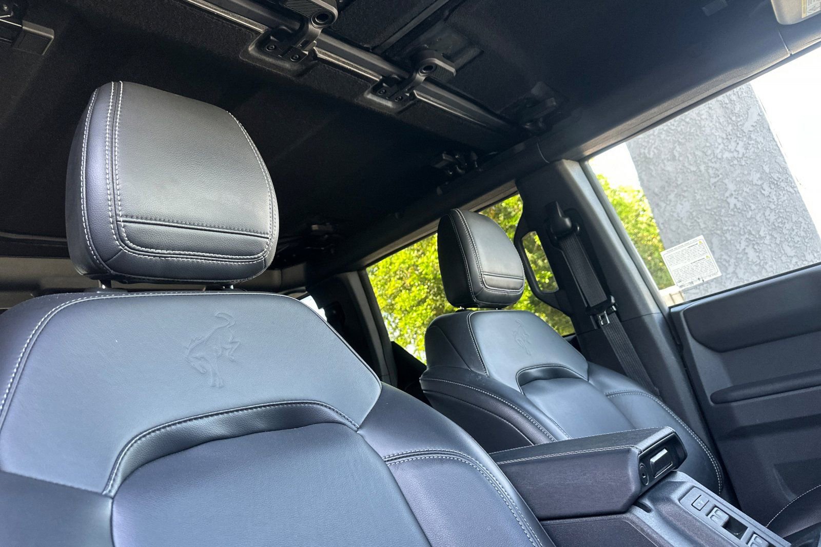 Used 2025 Ford Bronco Outer Banks image 17