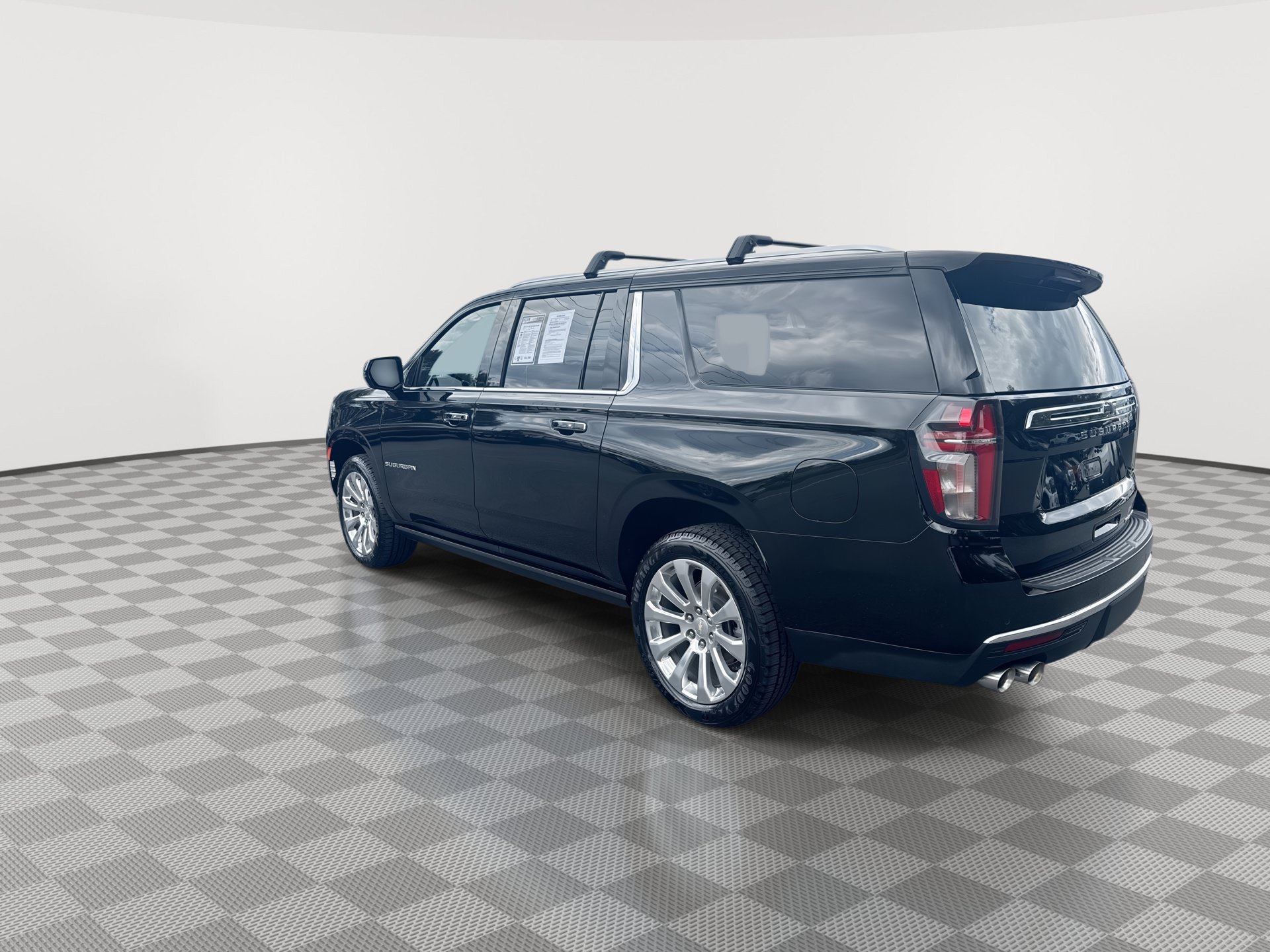 Certified 2024 Chevrolet Suburban Premier AWD/4WD image 6