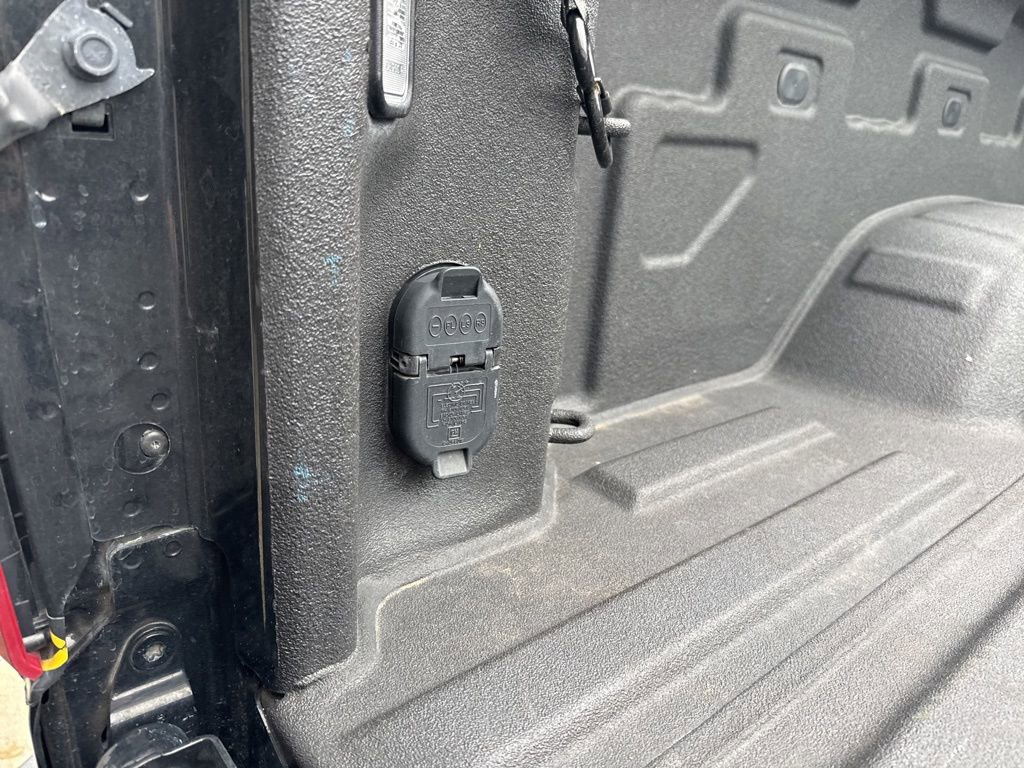 Used 2024 Chevrolet Silverado 2500 ZR2 w/ Technology Package image 47