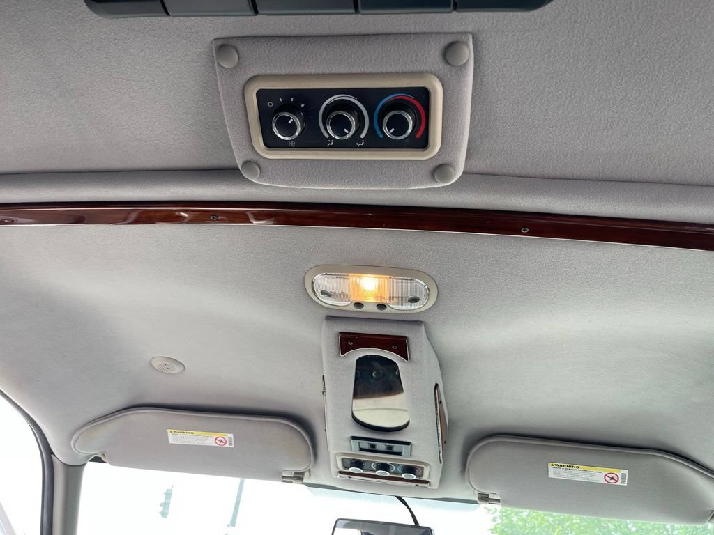 Used 2014 GMC Savana 1500 RWD image 19