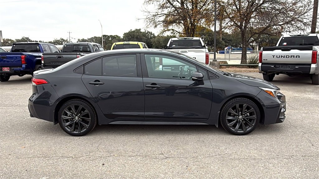 Used 2025 Toyota Corolla SE image 7