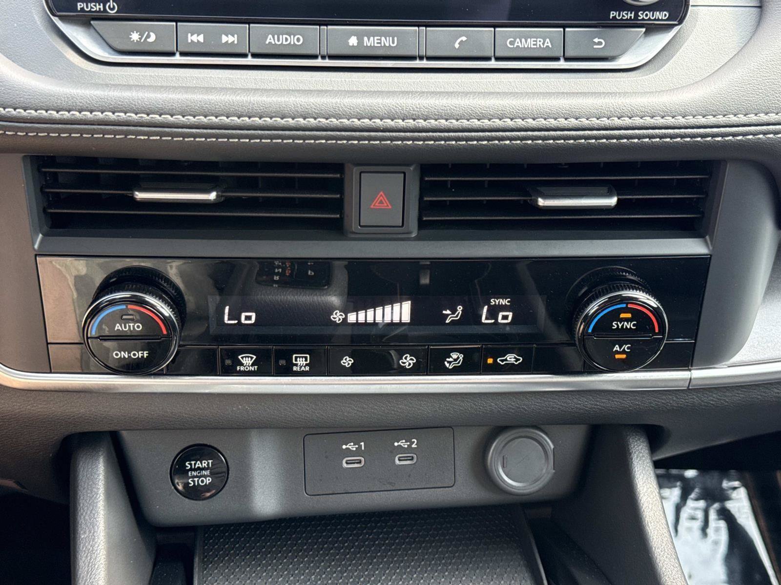 Used 2025 Nissan Rogue SV FWD image 6