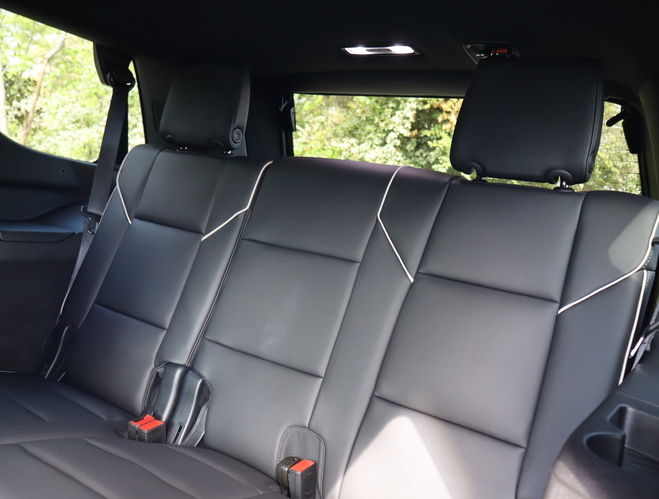 Used 2024 Cadillac Escalade Sport AWD/4WD image 38