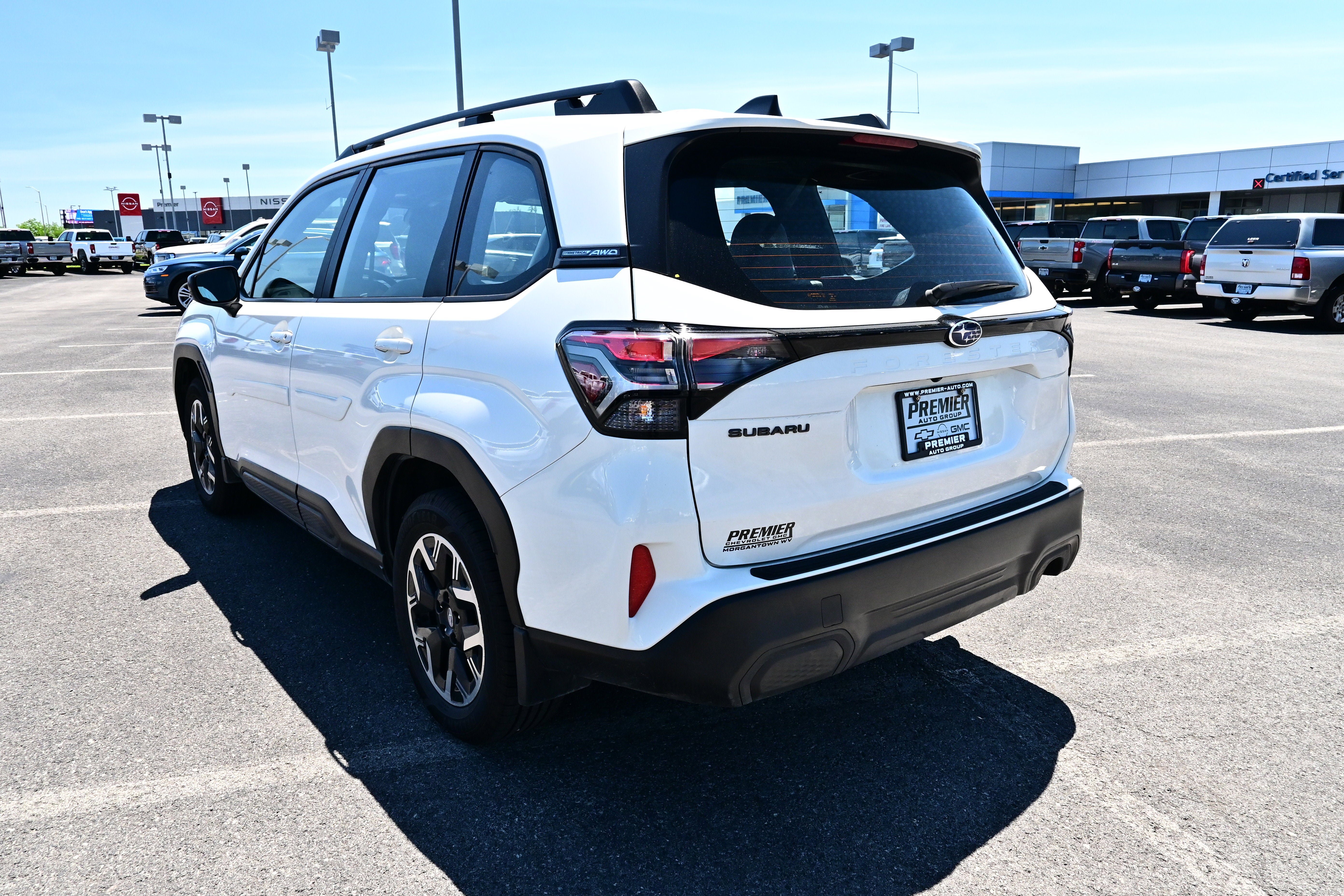 Used 2025 Subaru Forester AWD/4WD image 8