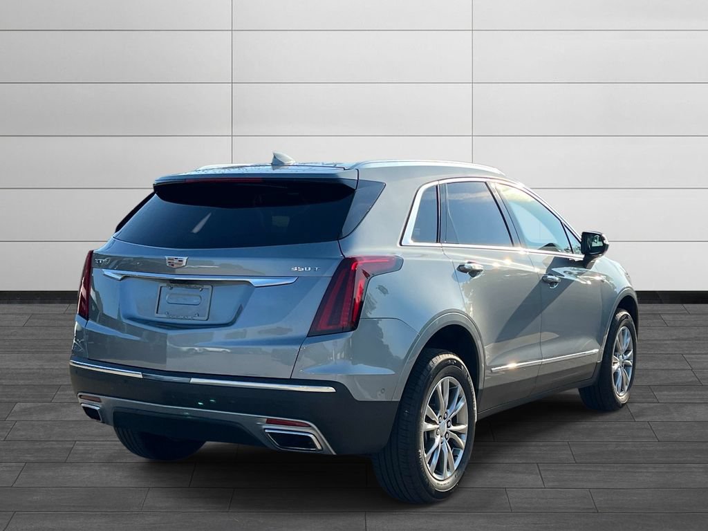 Used 2023 Cadillac XT5 Premium Luxury w/ Technology Package FWD image 5