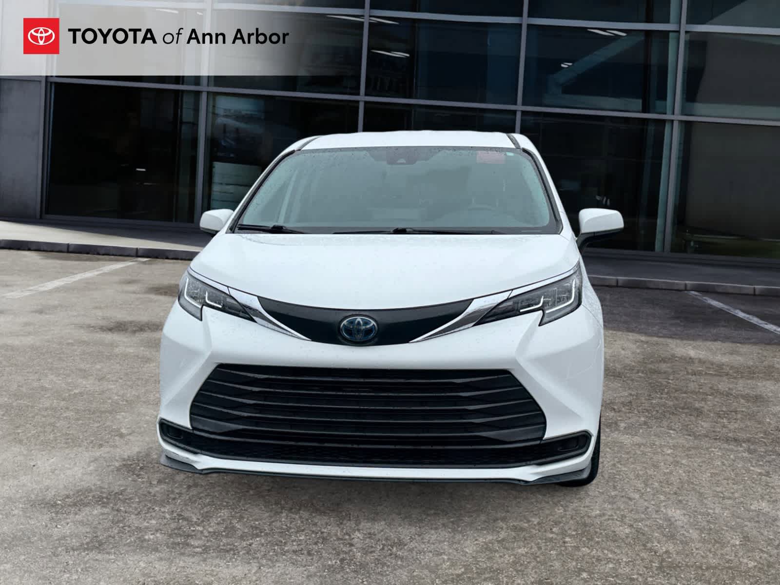 Used 2021 Toyota Sienna LE FWD image 12