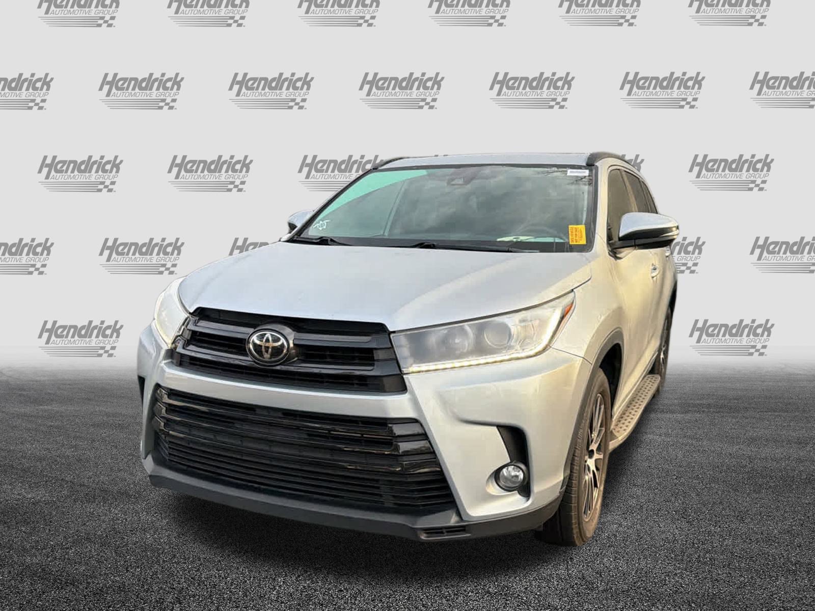 Used 2018 Toyota Highlander SE image 5