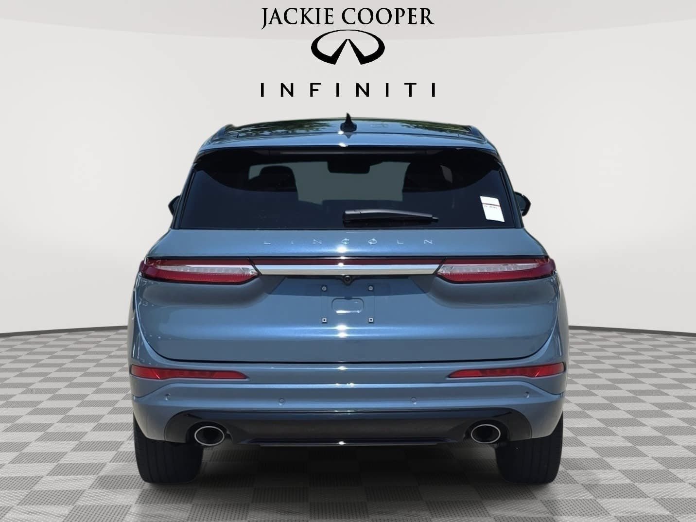 Used 2025 Lincoln Corsair FWD w/ Equipment Group 101A image 6