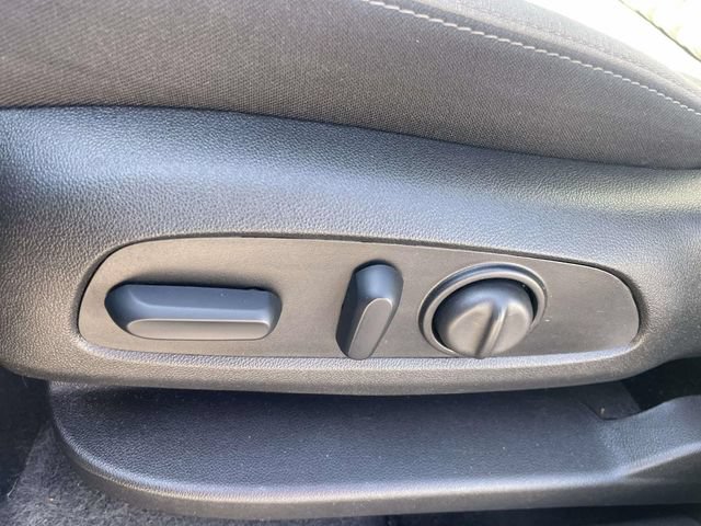 Used 2024 Chevrolet Equinox LT FWD image 15